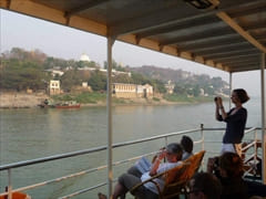 バガン マンダレー フェリー 写真 中の様子 ミャンマー Bagan Mandalay Ferry photo