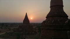 シュエサンド・パゴダ Shwesandaw Pagoda バガン Bagan 写真 Photo